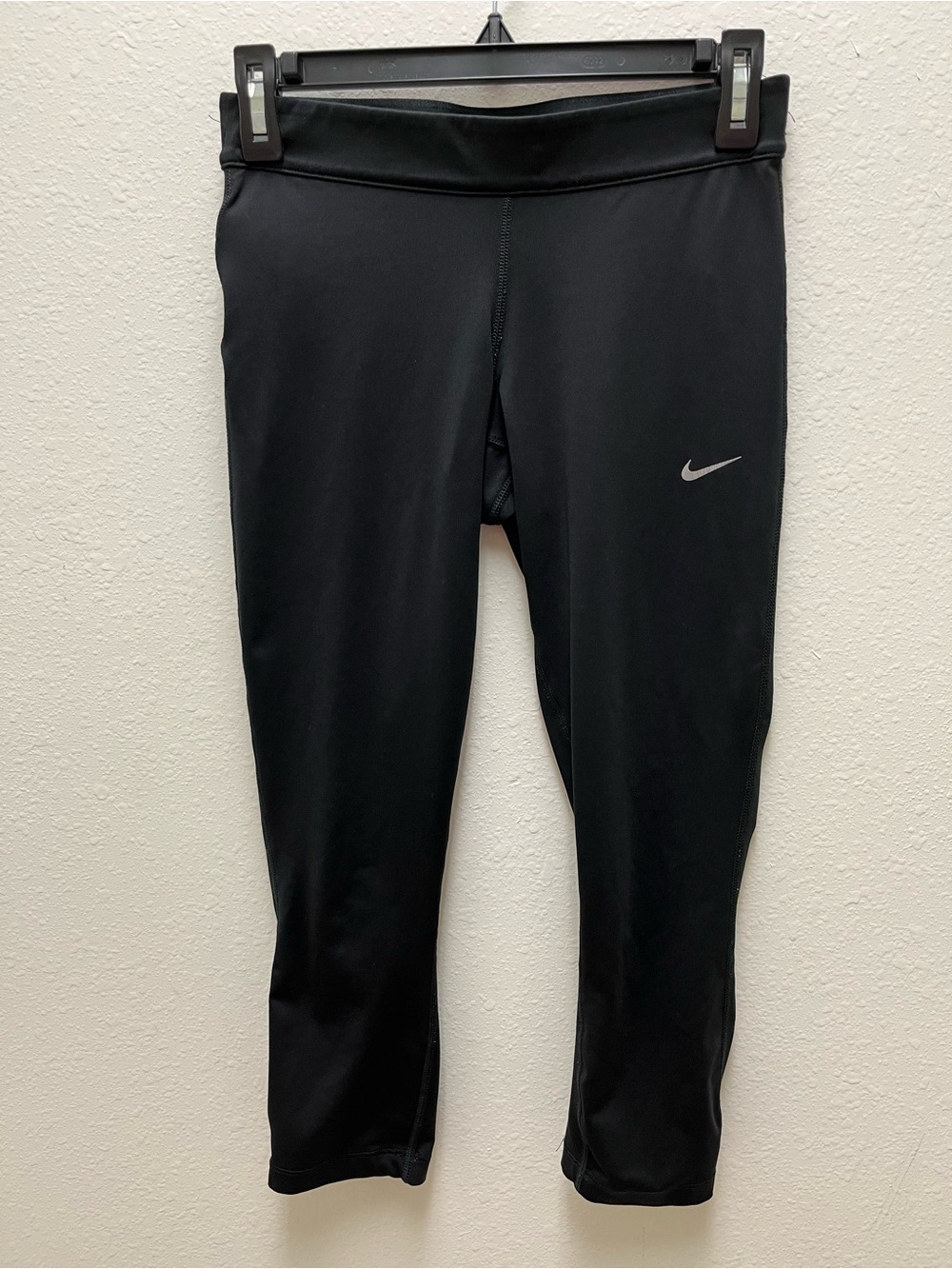 Nike Dri-FIT Women's Black Capri Leggings S Stretch Zip Pocket Running